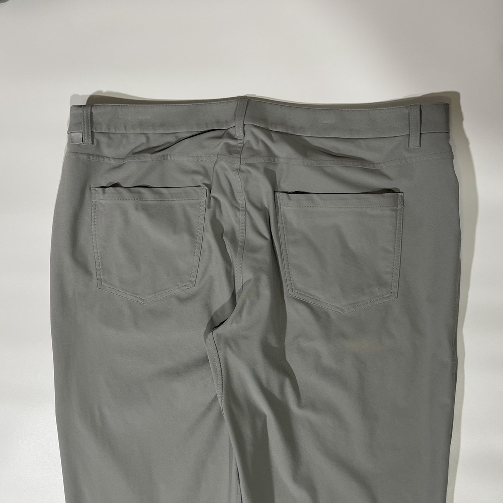 Lululemon ABC Relaxed Gray Chino Pants Men's Size‎ 40 (40x29) Golf Performance - Picture 4 of 9